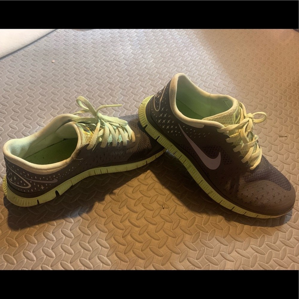 Nike Frees sneakers